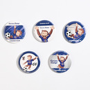 おさるのジョージ 缶バッジ サッカー日本代表 ver. ※シークレット商品 画像1