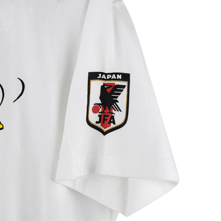 取り寄せ商品 スヌーピー寝そべり Tシャツ サッカー日本代表ver ホワイト Jfa Store 日本サッカー協会公式オンラインストア
