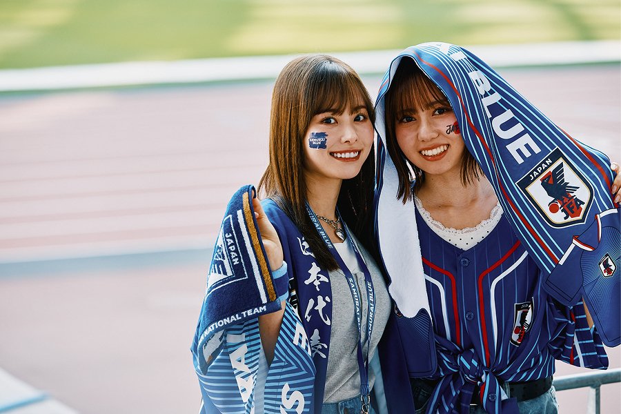 STADIUM LINE Look 8